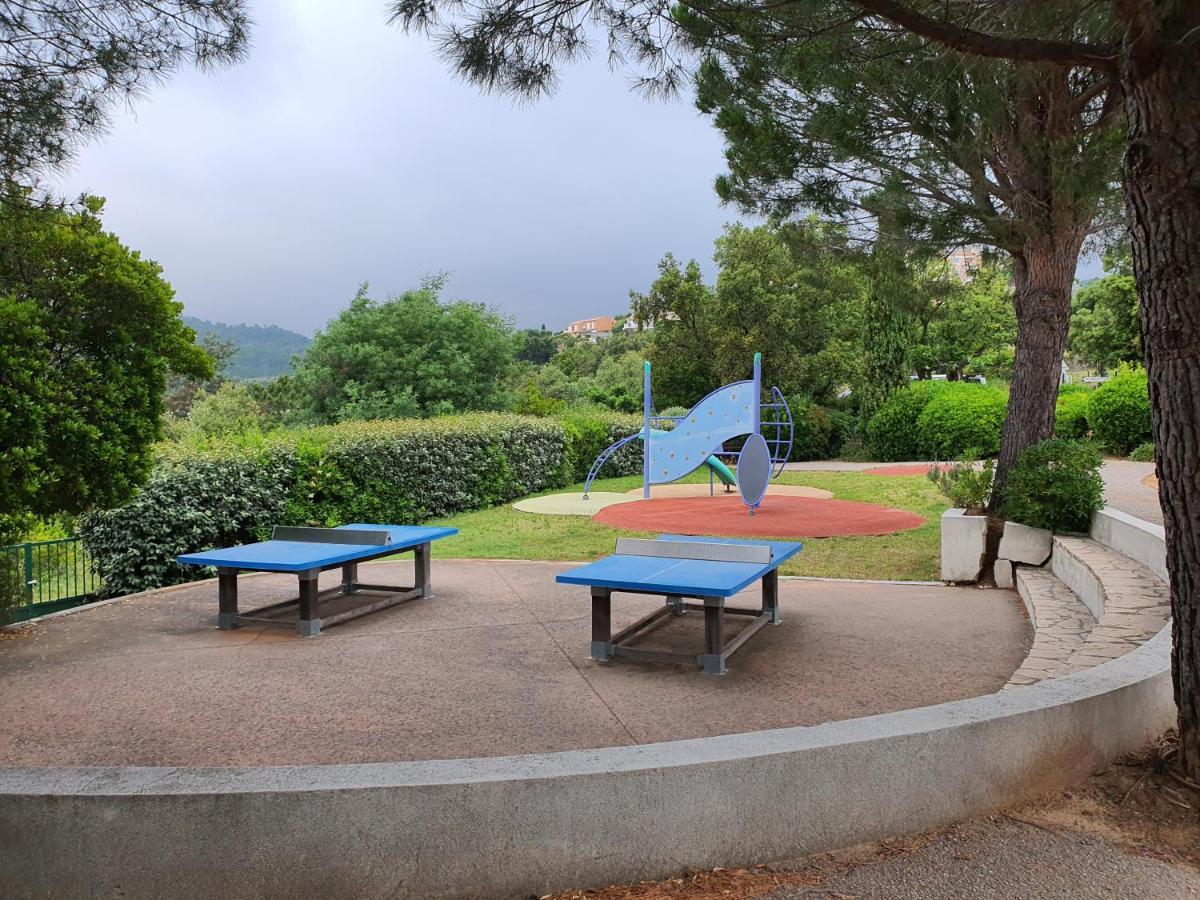Les Issambres Appart 6 Pers Grande Terrasse Superbe Vue Mer Et Golfe De Saint Tropez, Piscine Екстериор снимка